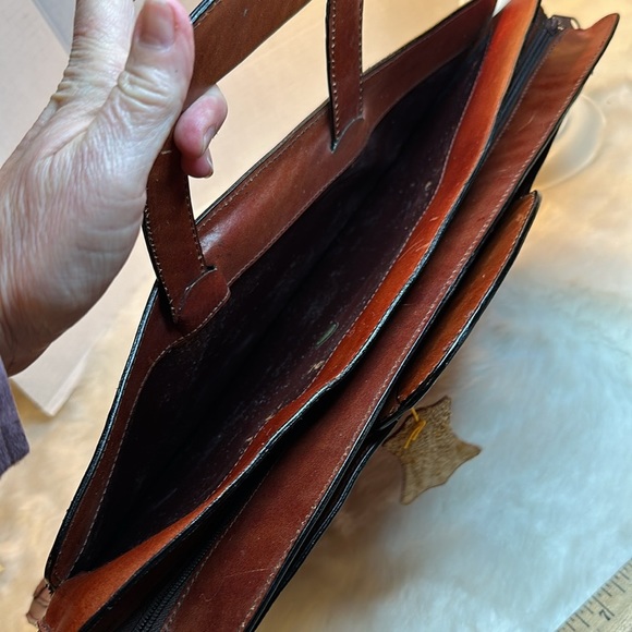 Vintage leather portfolio - Picture 6 of 8